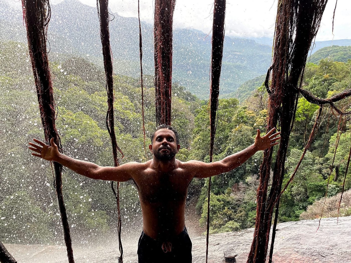 Knuckles Mountain Range